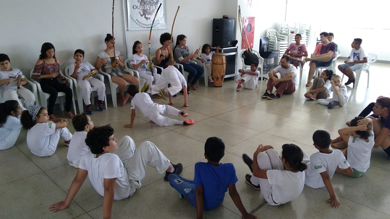 Oficina de capoeira angola