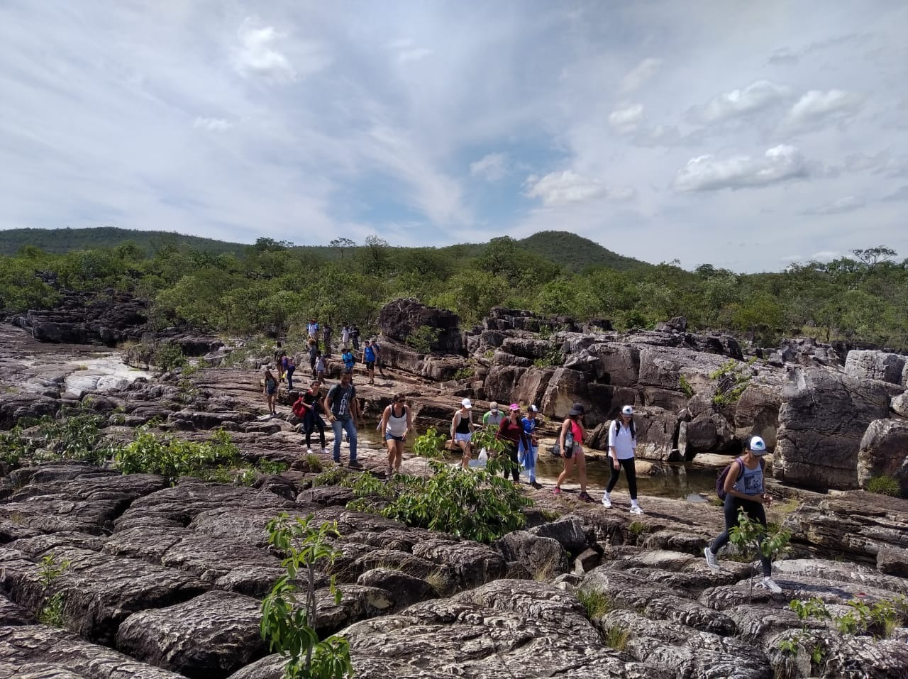 trilha pelo Parque Nacional da Chapada dos Veadeiros