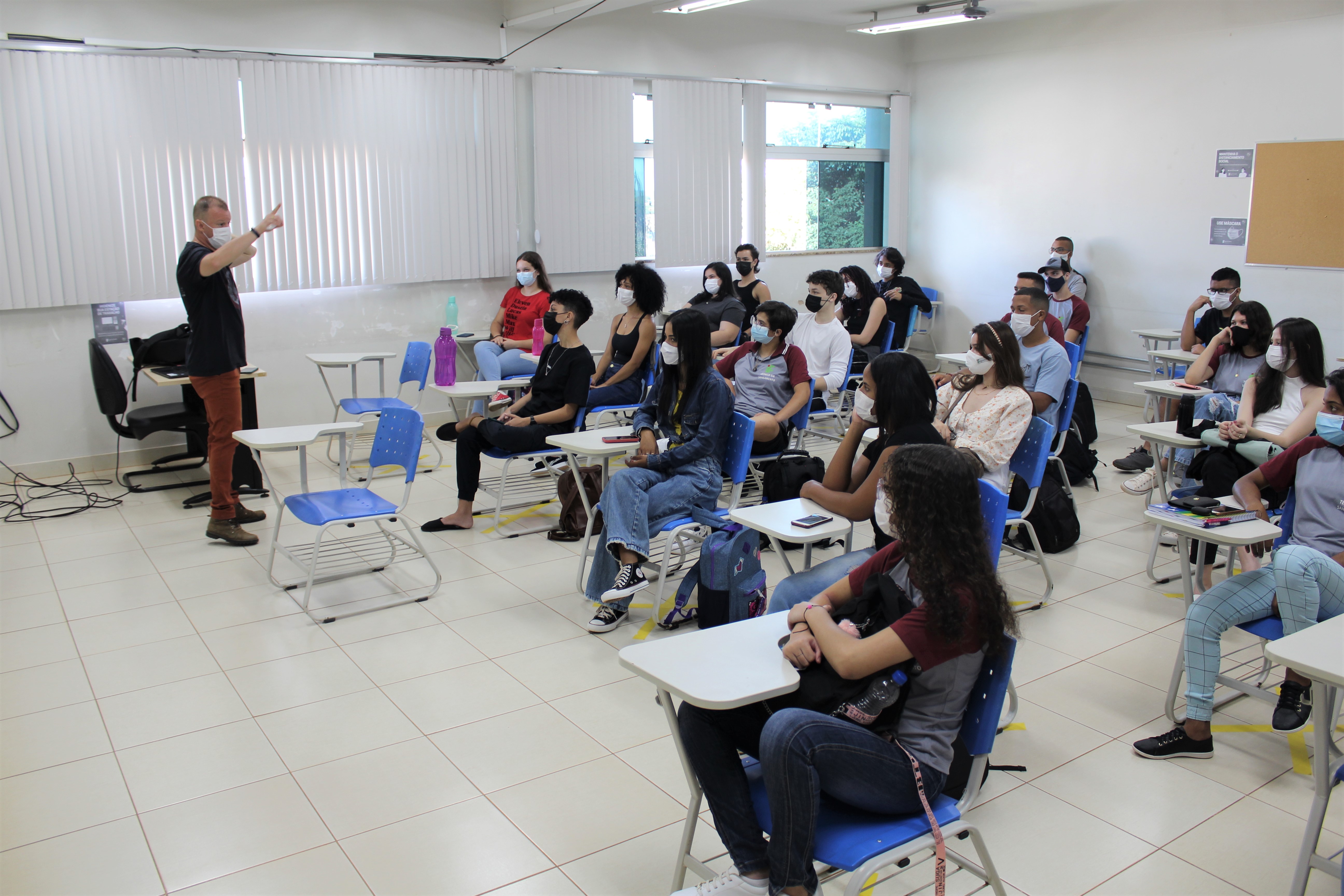 Professor Oberdan explica Protocolo de Biossegurança para o curso de Saneamento