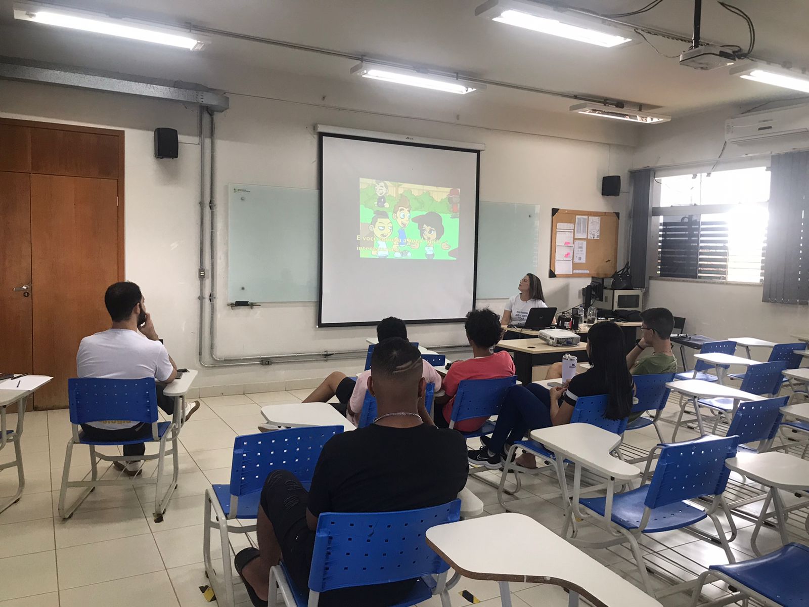 Palestra "Aprender a sentir", com a psicóloga Lívia Larios