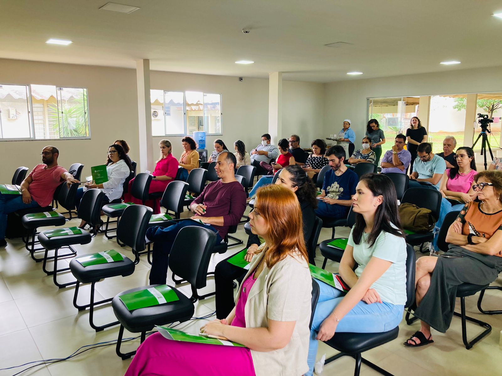 Mesa-redonda Diversidade e Tolerância no Ambiente Escolar: por uma educação mais ética