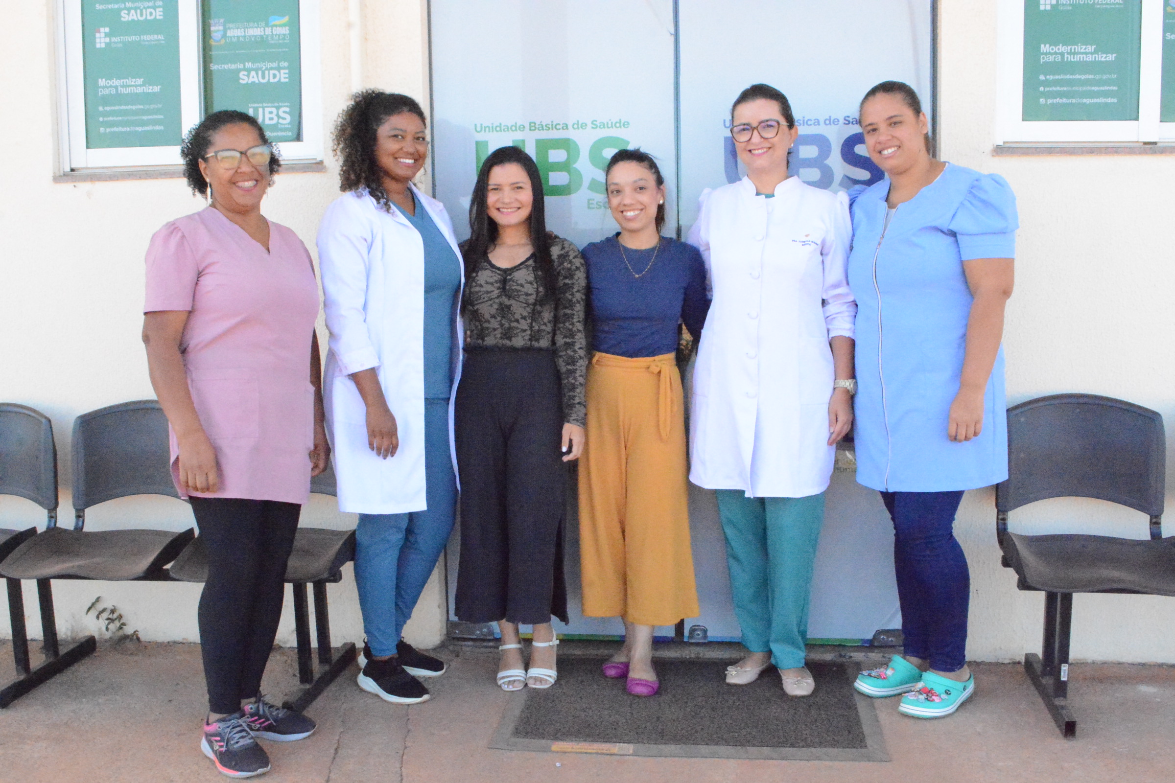 Júlia da Silva (técnica em Enfermagem), Jéssica Aires (Enfermeira), Ana Beatriz (Psicóloga), Ana Karolina (Recepcionista), Dra. Ludmilla Borges (Médica) e Emanuelle Pereira (técnica em Enfermagem)