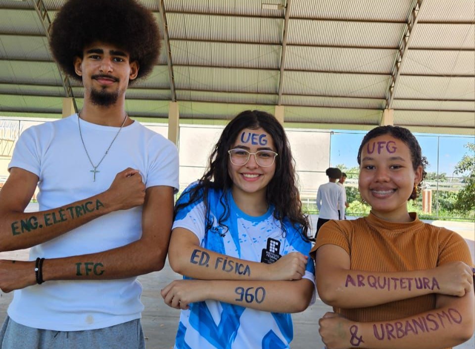 Davi Bueno, Maria Luísa Alvarenga e Maria Luiza Figueiredo são alguns dos egressos do IFG Aparecida que agora comemoram suas aprovações em cursos de graduação de diferentes instituições