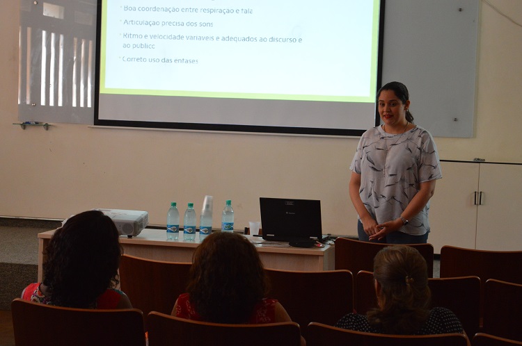 Palestra abordou cuidados com a saúde vocal