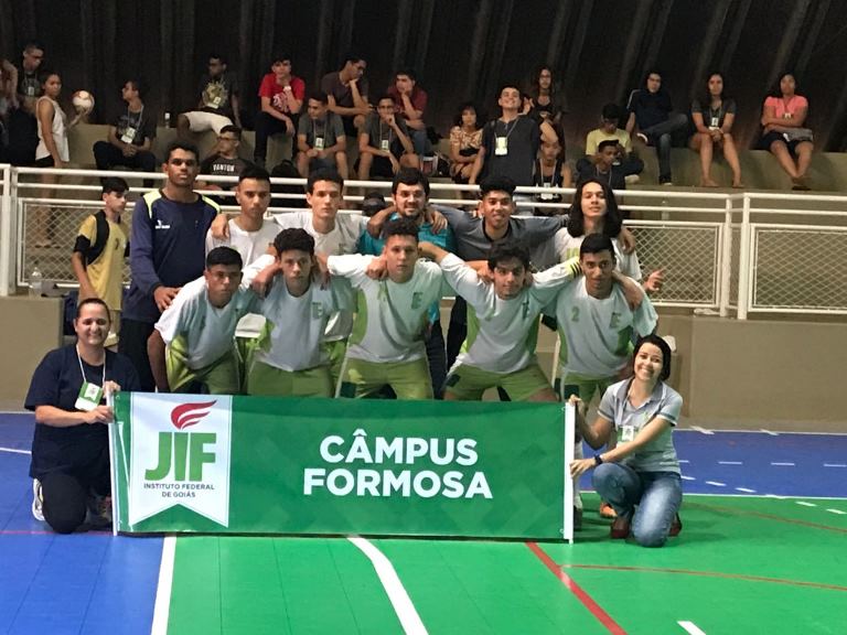 Futsal masculino conquista o terceiro lugar