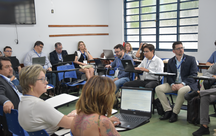 Integrantes dos Fóruns do Conif reunidos durante a Reditec 2024